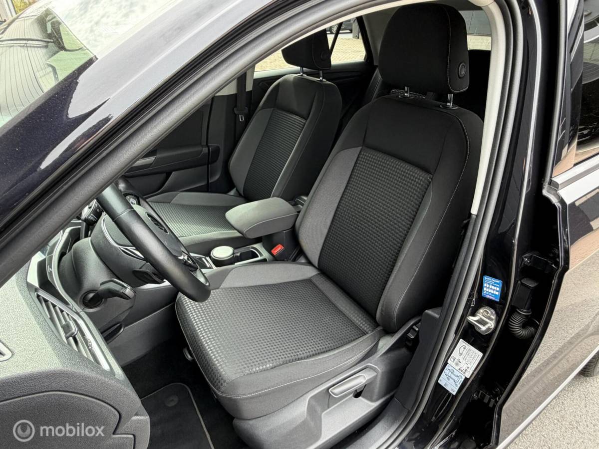 Volkswagen T-Roc Volkswagen T-Roc 1.5 TSI DSG Active CLIMA*CARPLAY*PDC*STOELVERW