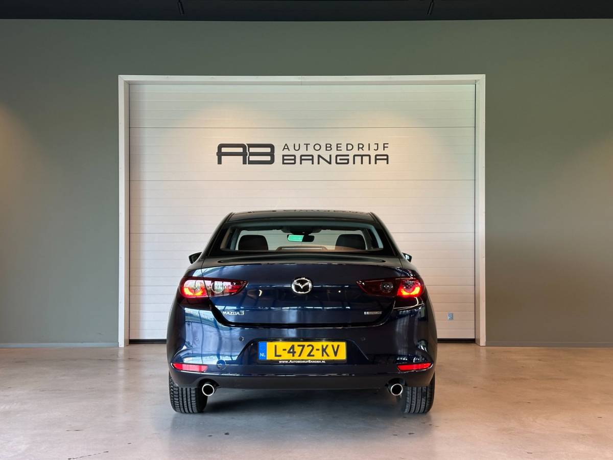 Mazda 3 Mazda 3 2.0 e-SkyActiv-G M Hybrid 122 COMFORT-uitv|NAVIGATIE|CLIMA AIRCO|ADAPTIVE CRUISE CONTROL|LM-VELG|HEAD UP DISPLAY|XENON
