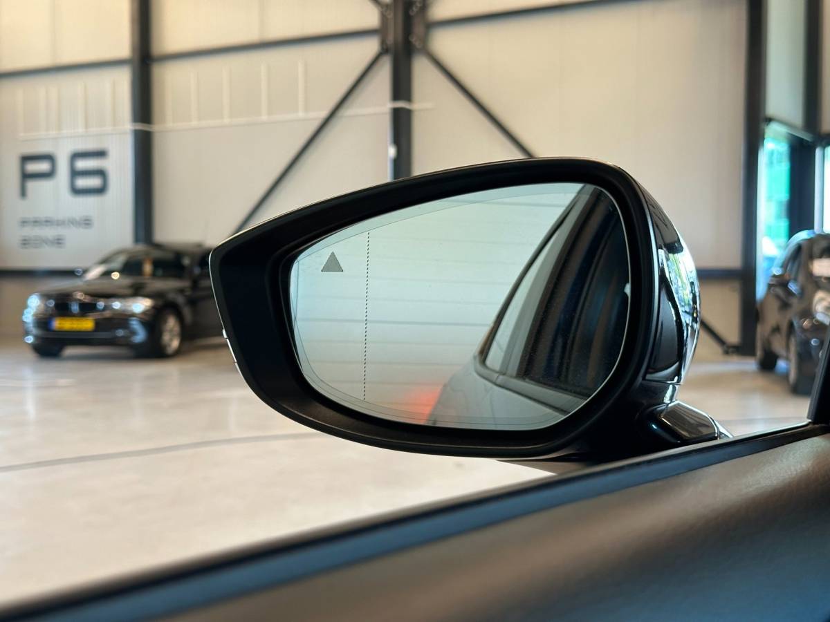 Mazda 3 Mazda 3 2.0 e-SkyActiv-G M Hybrid 122 COMFORT-uitv|NAVIGATIE|CLIMA AIRCO|ADAPTIVE CRUISE CONTROL|LM-VELG|HEAD UP DISPLAY|XENON