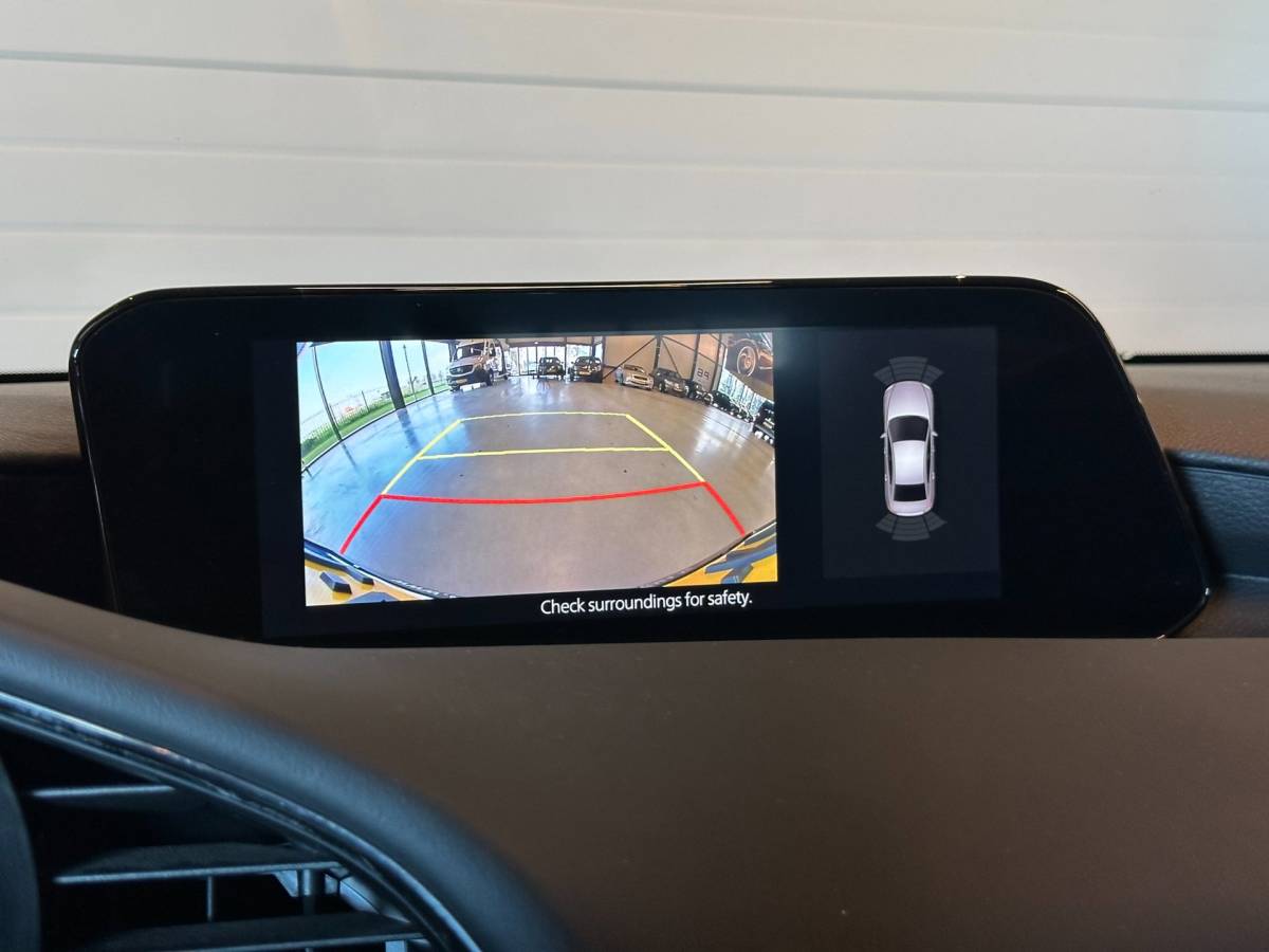 Mazda 3 Mazda 3 2.0 e-SkyActiv-G M Hybrid 122 COMFORT-uitv|NAVIGATIE|CLIMA AIRCO|ADAPTIVE CRUISE CONTROL|LM-VELG|HEAD UP DISPLAY|XENON