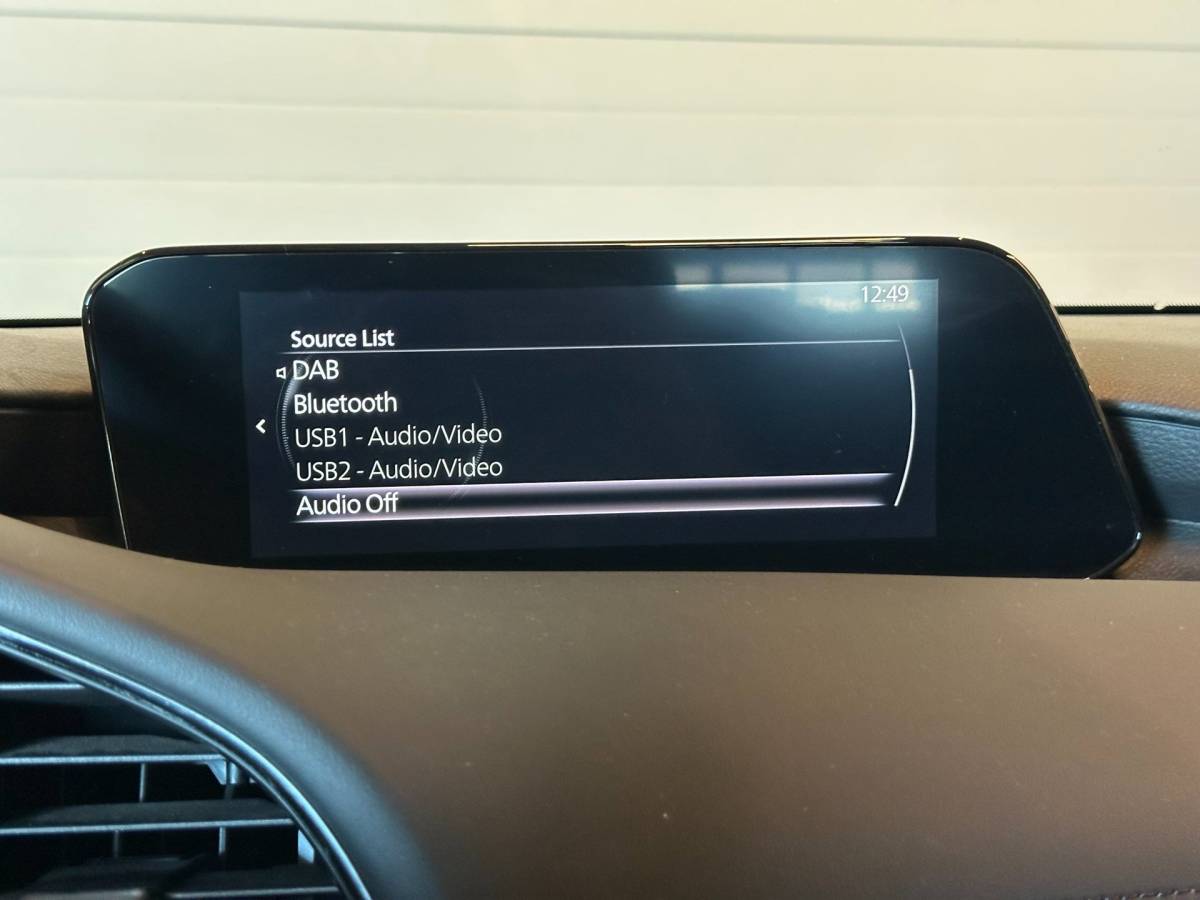 Mazda 3 Mazda 3 2.0 e-SkyActiv-G M Hybrid 122 COMFORT-uitv|NAVIGATIE|CLIMA AIRCO|ADAPTIVE CRUISE CONTROL|LM-VELG|HEAD UP DISPLAY|XENON