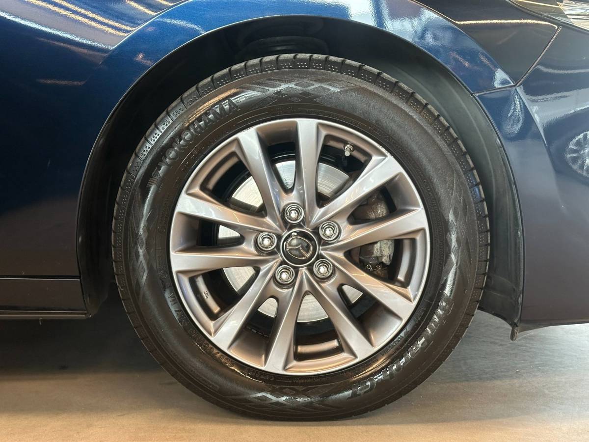 Mazda 3 Mazda 3 2.0 e-SkyActiv-G M Hybrid 122 COMFORT-uitv|NAVIGATIE|CLIMA AIRCO|ADAPTIVE CRUISE CONTROL|LM-VELG|HEAD UP DISPLAY|XENON