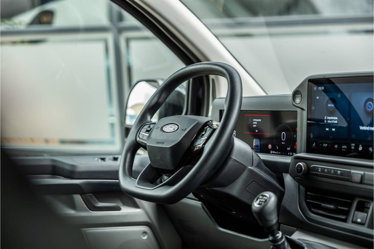 Ford Transit Custom Ford Transit Custom 320 2.0 TDCI L2H1 DC | Dubbel Cabine | L+R Schuifdeur | 5-Zitter | Camera | CarPlay | Lane Assist | PDC V+A | Raptor Edition | Verlengde fabrieksgarantie tot 12-2029