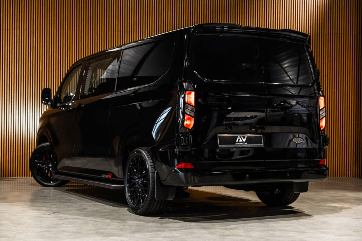 Ford Transit Custom Ford Transit Custom 320 2.0 TDCI L2H1 DC | Dubbel Cabine | L+R Schuifdeur | 5-Zitter | Camera | CarPlay | Lane Assist | PDC V+A | Raptor Edition | Verlengde fabrieksgarantie tot 12-2029