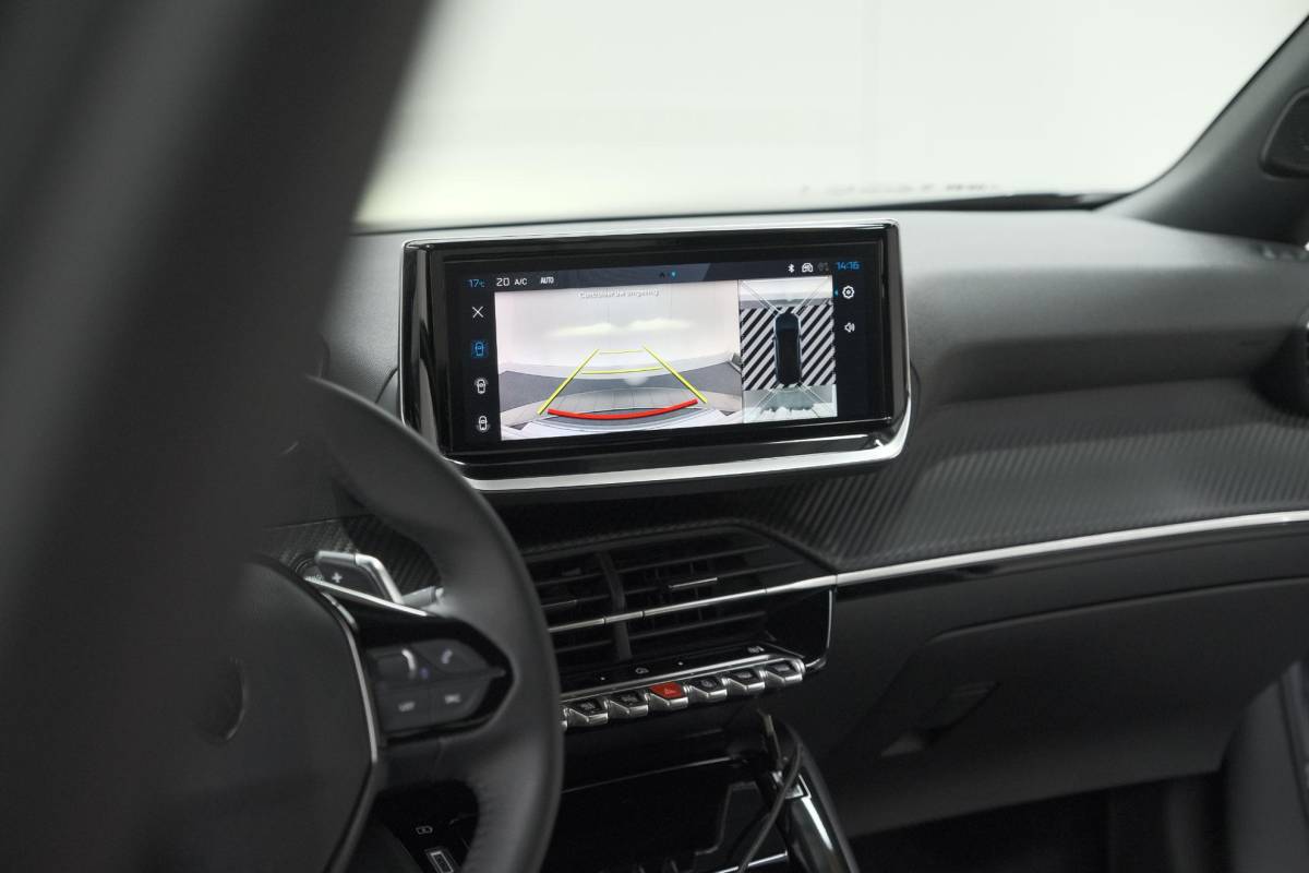 Peugeot 2008 Peugeot 2008 1.2 Hybrid 145 Allure | 360 Camera | Adaptieve Cruise Control | Dodehoekdetectie | Apple Carplay