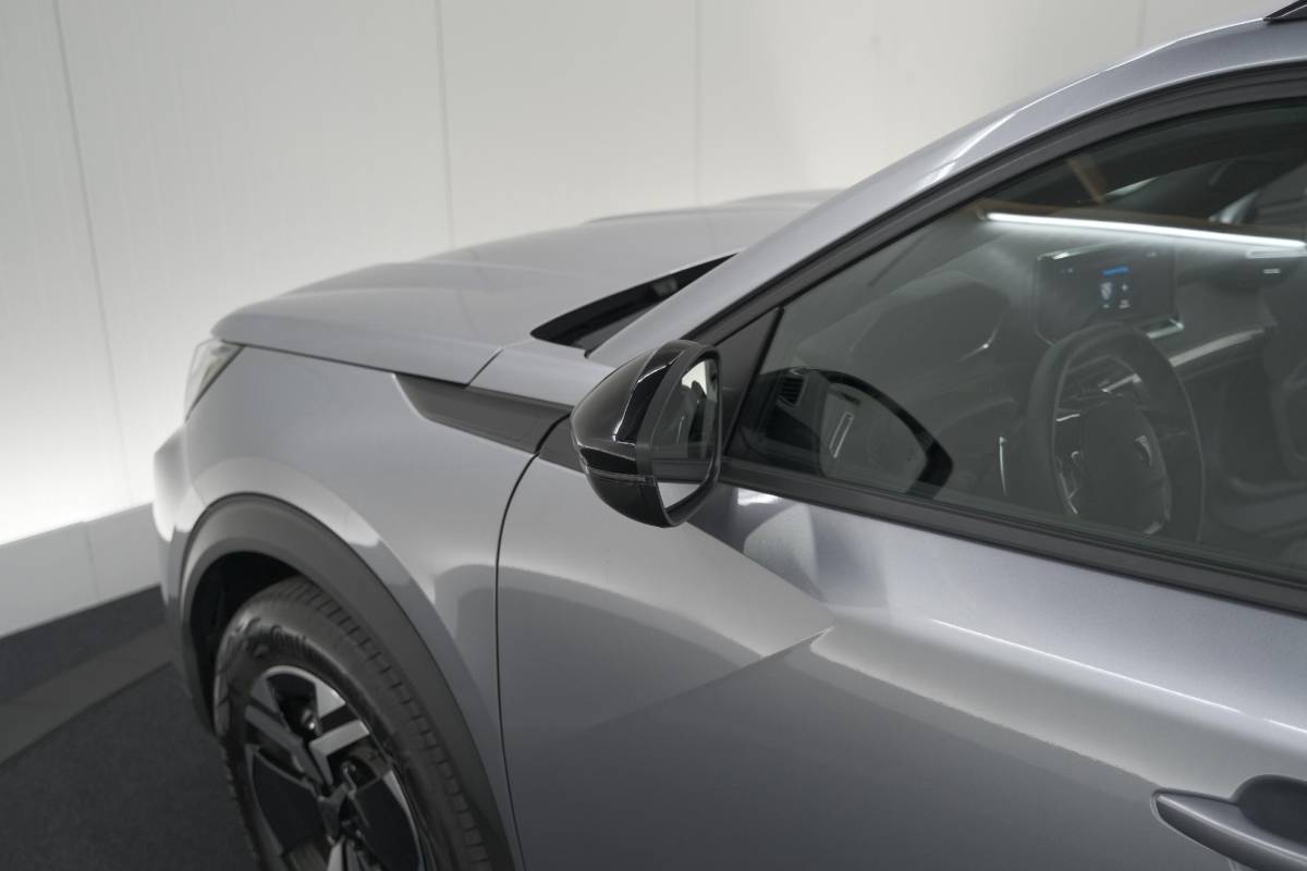 Peugeot 2008 Peugeot 2008 1.2 Hybrid 145 Allure | 360 Camera | Adaptieve Cruise Control | Dodehoekdetectie | Apple Carplay