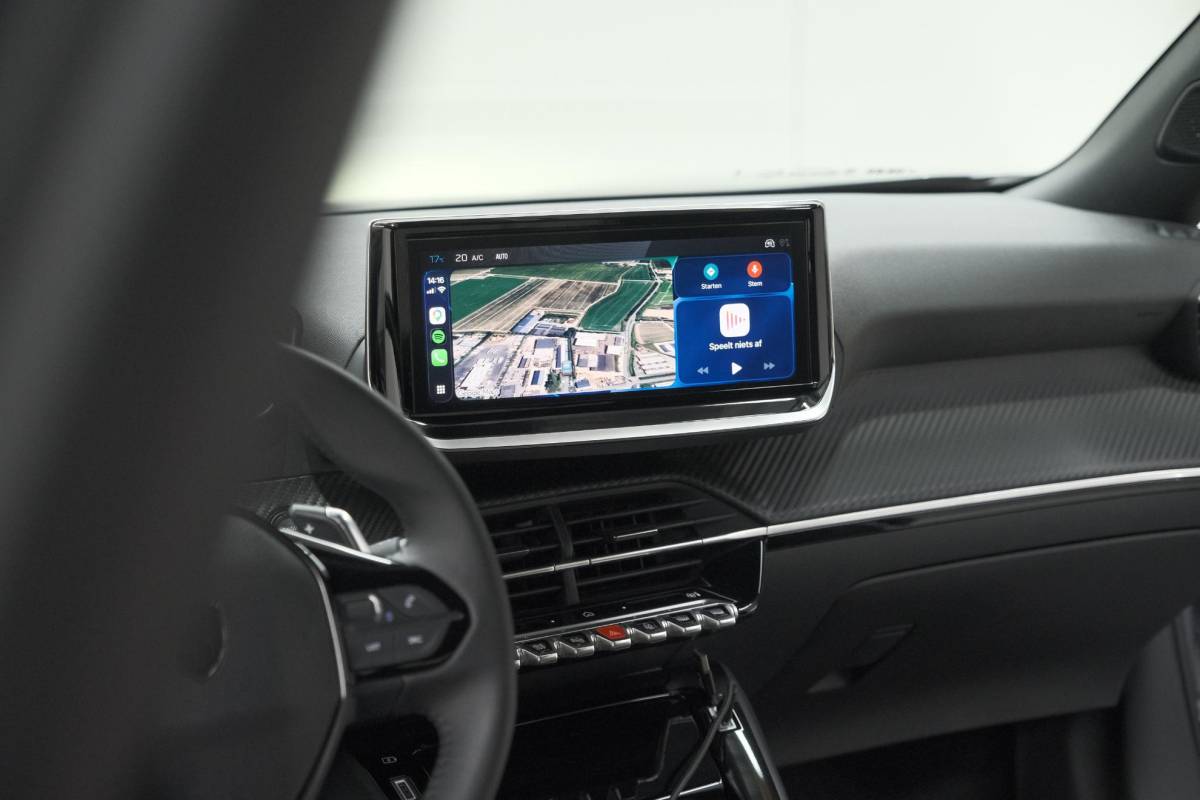 Peugeot 2008 Peugeot 2008 1.2 Hybrid 145 Allure | 360 Camera | Adaptieve Cruise Control | Dodehoekdetectie | Apple Carplay