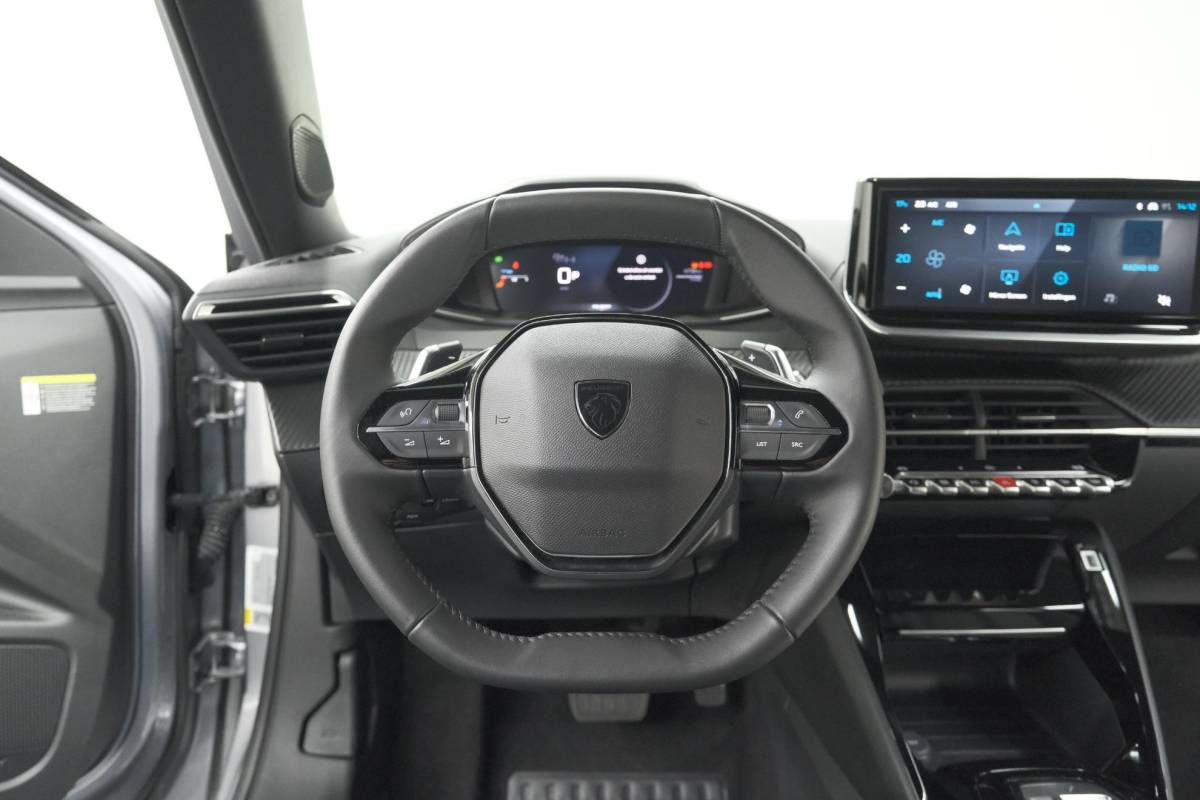 Peugeot 2008 Peugeot 2008 1.2 Hybrid 145 Allure | 360 Camera | Adaptieve Cruise Control | Dodehoekdetectie | Apple Carplay