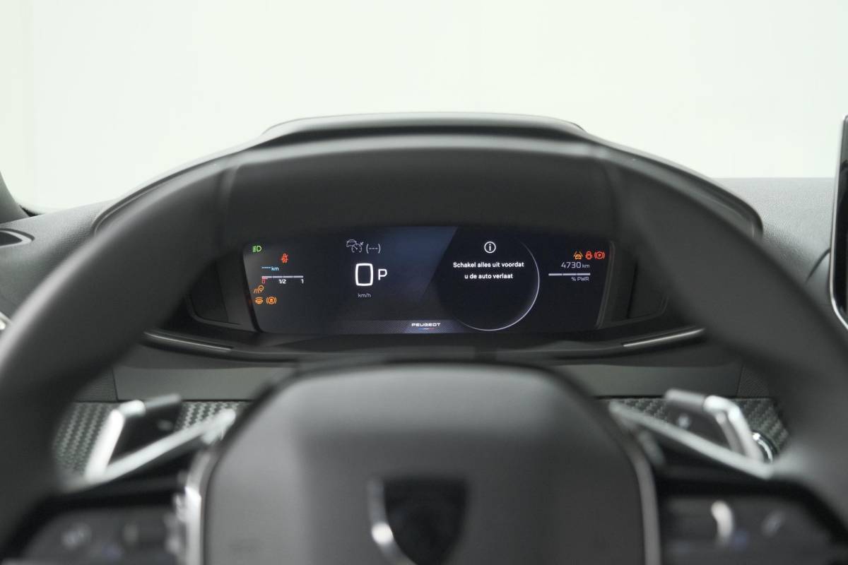 Peugeot 2008 Peugeot 2008 1.2 Hybrid 145 Allure | 360 Camera | Adaptieve Cruise Control | Dodehoekdetectie | Apple Carplay