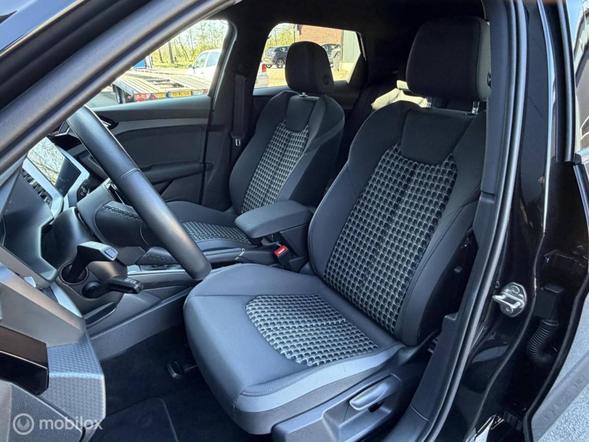 Audi A1 Sportback Audi A1 Sportback 25 TFSI Pro Line 23.000KM! CLIMA*CARPLAY*LED*