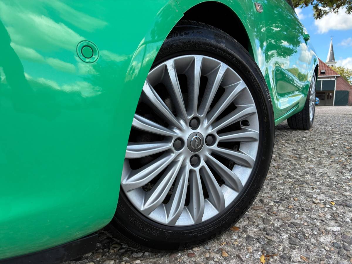 Opel ADAM Opel ADAM 1.4 Glam | ” 68.000 KM ” + Airco + Cruise Nu € 7.450,-!!!