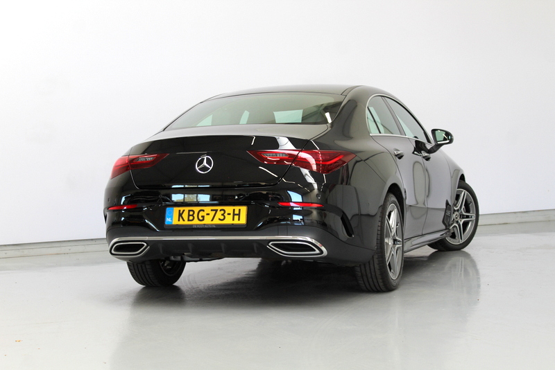 Mercedes-Benz CLA Mercedes-Benz CLA-klasse 180 AMG Line 136PK, SFEERVERLICHTING | STUUR/STOELVERWARMING | MBUX | LED