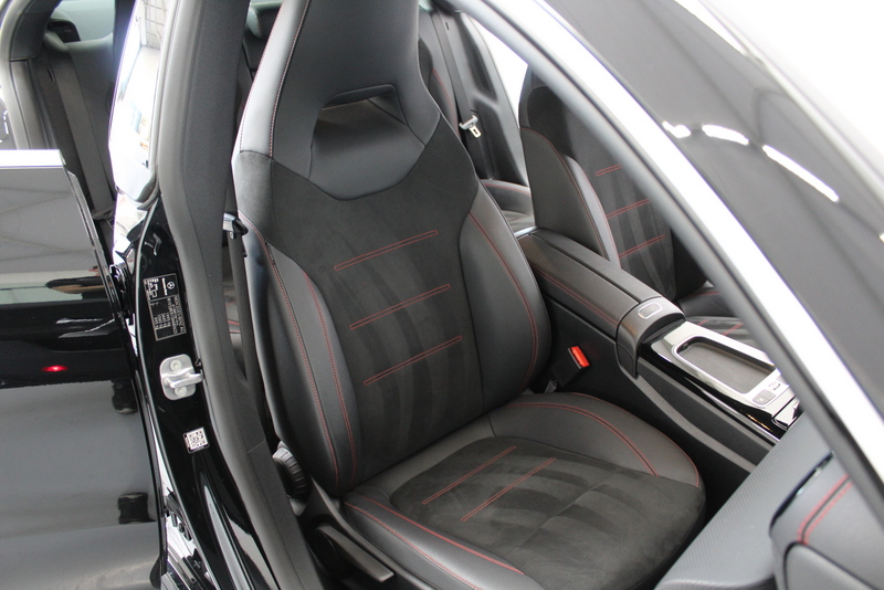 Mercedes-Benz CLA Mercedes-Benz CLA-klasse 180 AMG Line 136PK, SFEERVERLICHTING | STUUR/STOELVERWARMING | MBUX | LED