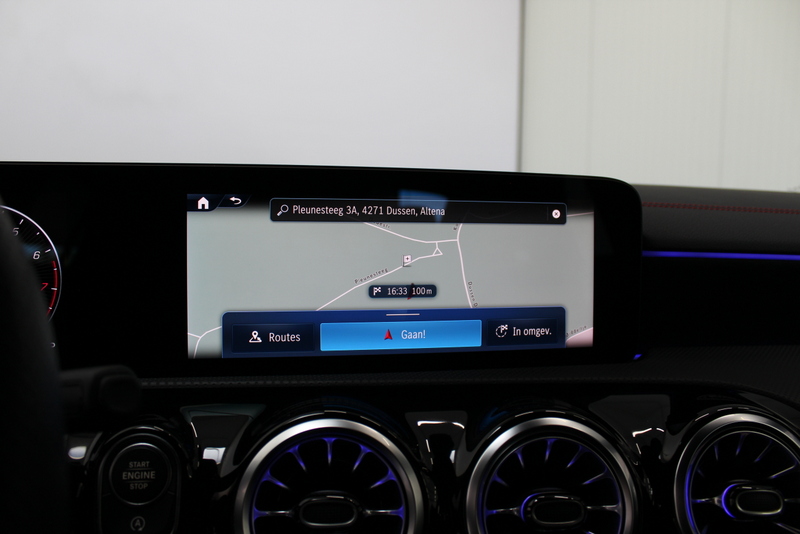 Mercedes-Benz CLA Mercedes-Benz CLA-klasse 180 AMG Line 136PK, SFEERVERLICHTING | STUUR/STOELVERWARMING | MBUX | LED