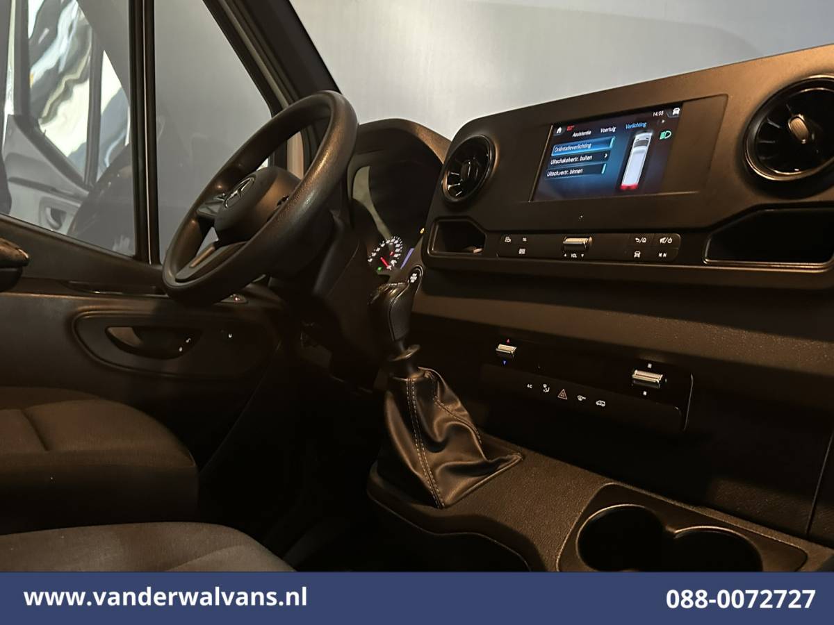 Mercedes-Benz Sprinter Mercedes-Benz Sprinter 317 CDI 170pk L3H2 Euro6 Airco | Camera | Apple Carplay | Android Auto | Stoelverwarming Bijrijdersbank