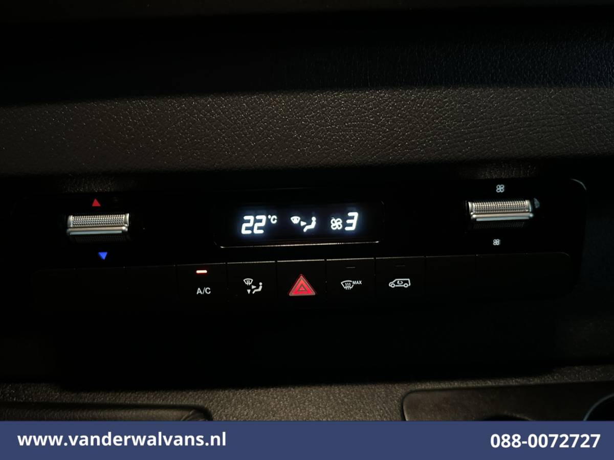 Mercedes-Benz Sprinter Mercedes-Benz Sprinter 317 CDI 170pk L3H2 Euro6 Airco | Camera | Apple Carplay | Android Auto | Stoelverwarming Bijrijdersbank