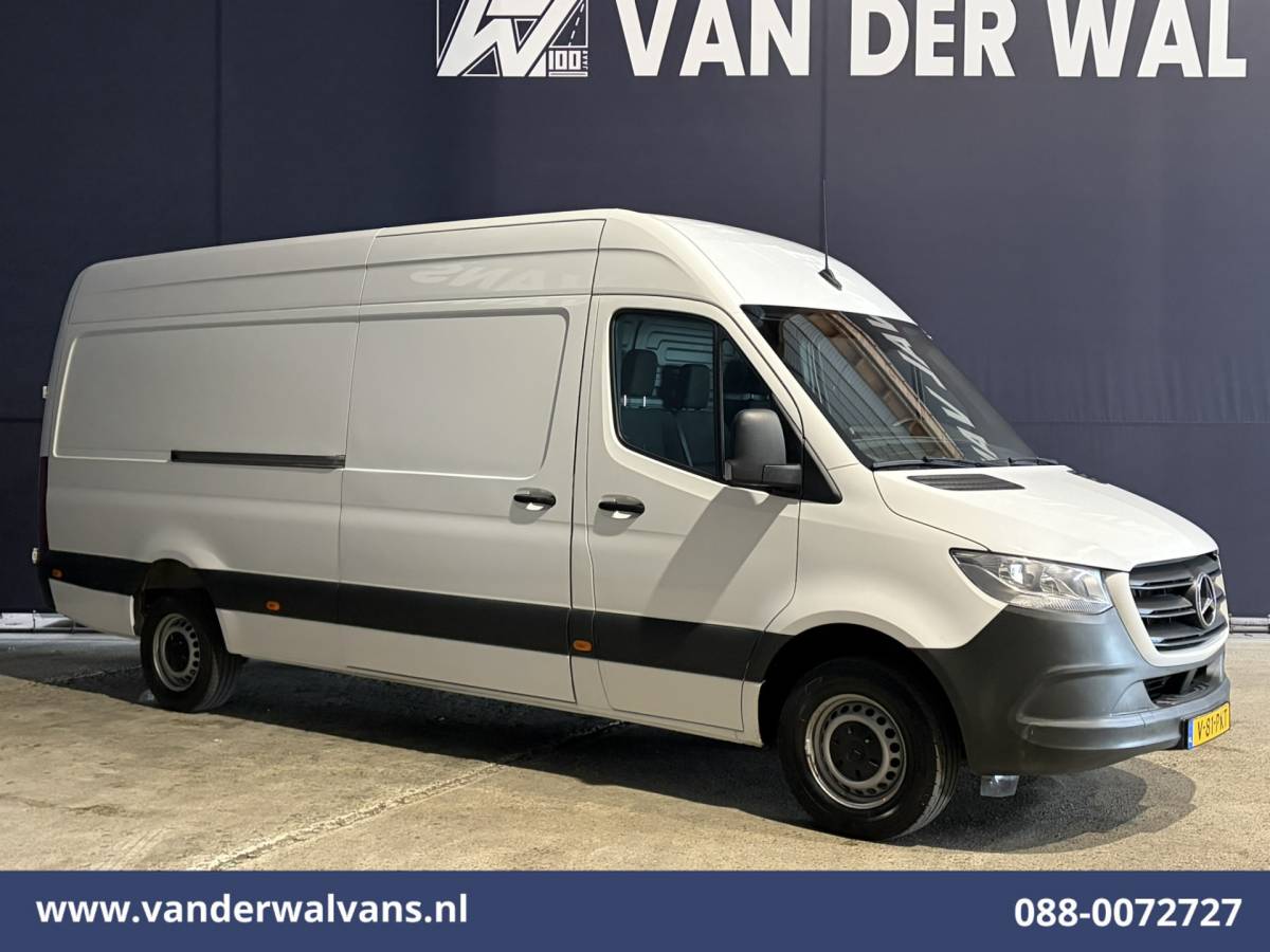 Mercedes-Benz Sprinter Mercedes-Benz Sprinter 317 CDI 170pk L3H2 Euro6 Airco | Camera | Apple Carplay | Android Auto | Stoelverwarming Bijrijdersbank