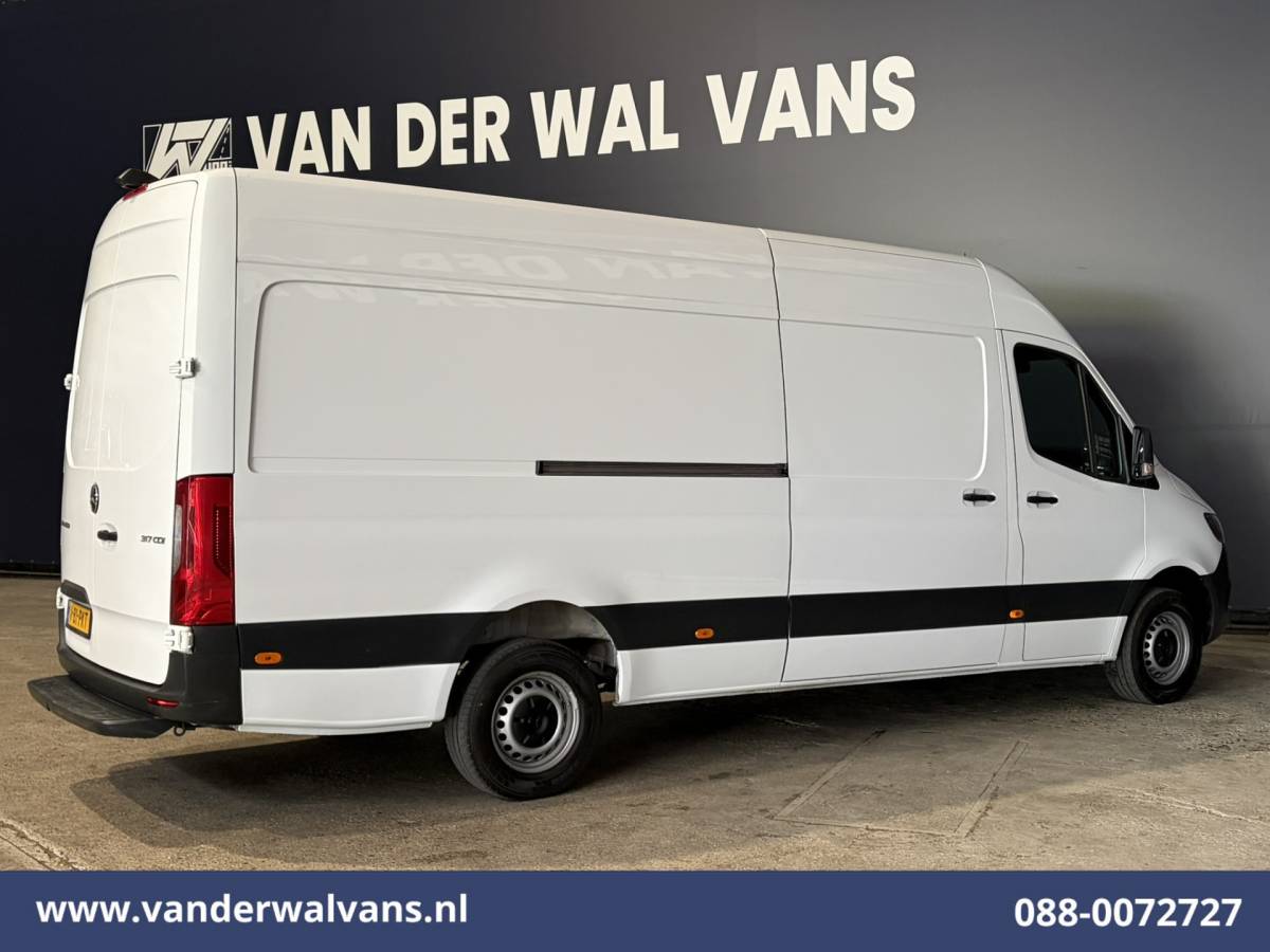 Mercedes-Benz Sprinter Mercedes-Benz Sprinter 317 CDI 170pk L3H2 Euro6 Airco | Camera | Apple Carplay | Android Auto | Stoelverwarming Bijrijdersbank