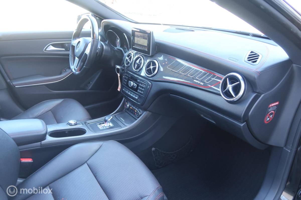 Mercedes-Benz CLA Mercedes CLA-klasse AMG 45 4MATIC