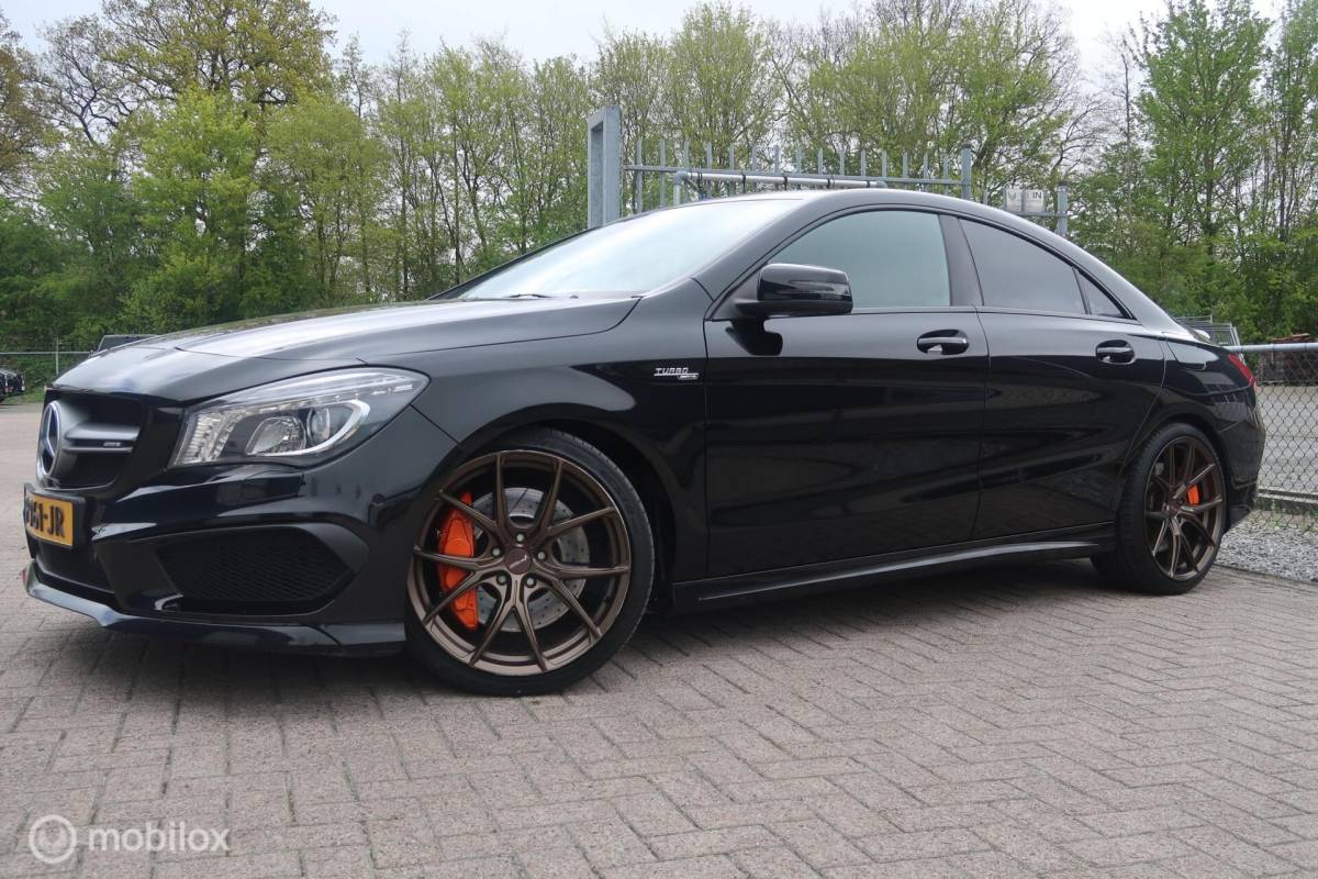 Mercedes-Benz CLA Mercedes CLA-klasse AMG 45 4MATIC