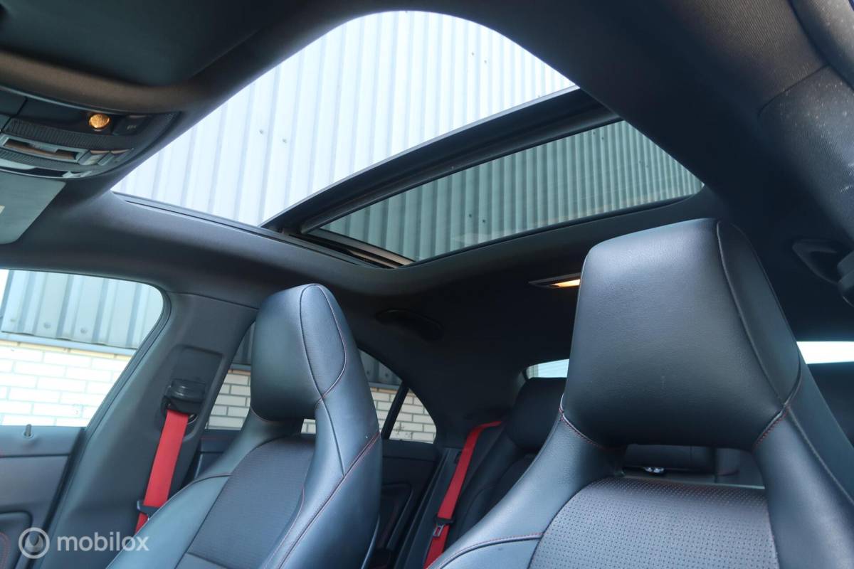 Mercedes-Benz CLA Mercedes CLA-klasse AMG 45 4MATIC
