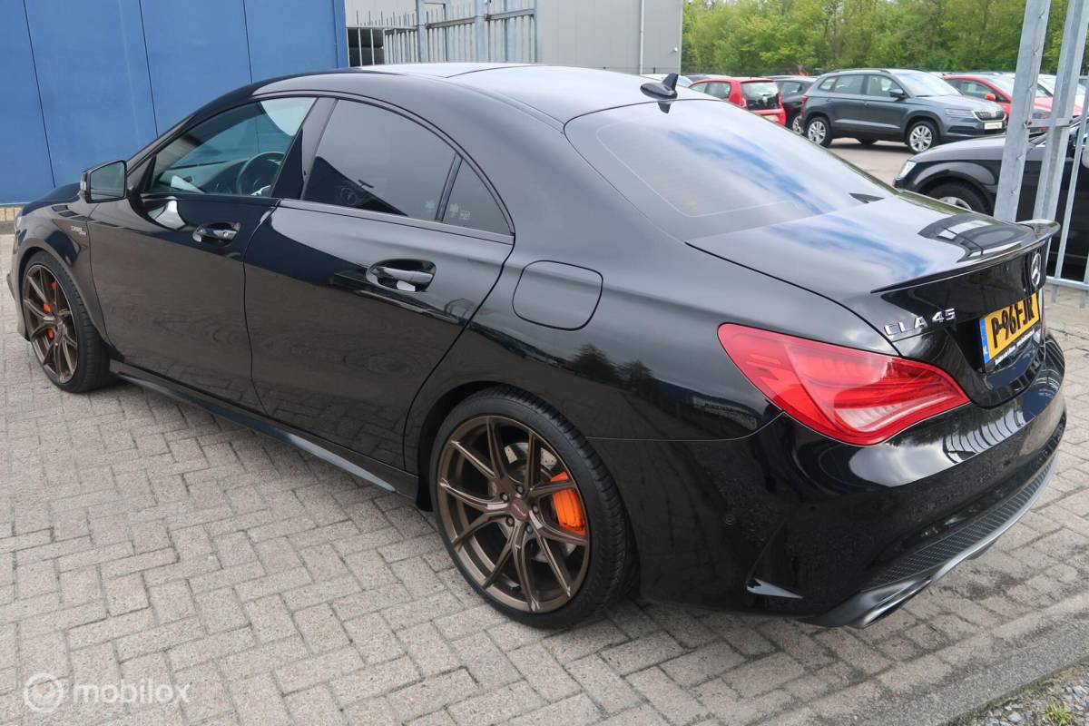 Mercedes-Benz CLA Mercedes CLA-klasse AMG 45 4MATIC