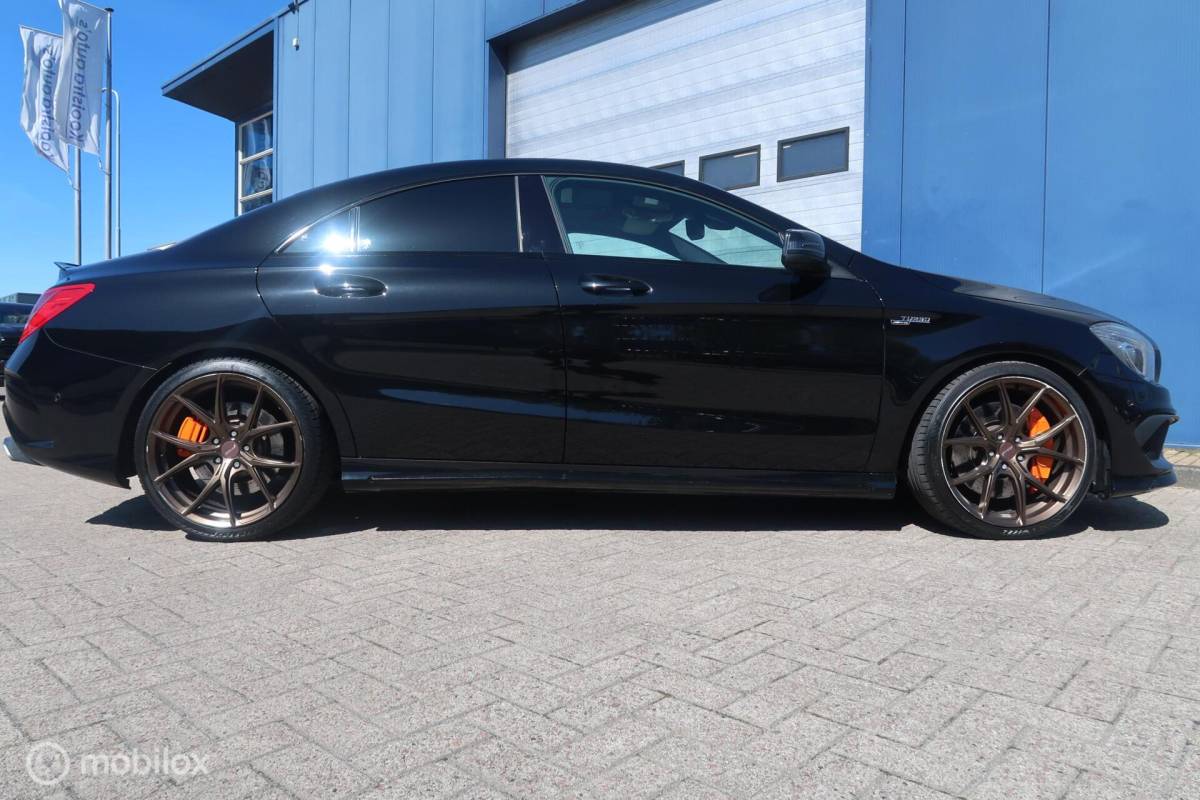 Mercedes-Benz CLA Mercedes CLA-klasse AMG 45 4MATIC