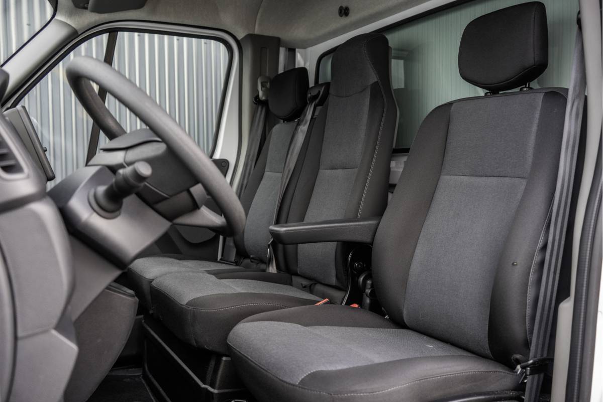 Nissan Interstar Nissan Interstar **2.3 dCi Bakwagen met deuren | 164 PK | Euro 6 | Cruise | Airco | MF Stuur**