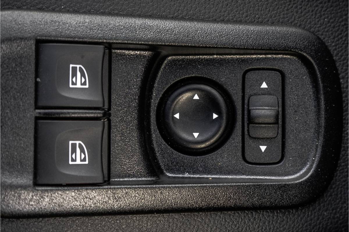 Nissan Interstar Nissan Interstar **2.3 dCi Bakwagen met deuren | 164 PK | Euro 6 | Cruise | Airco | MF Stuur**