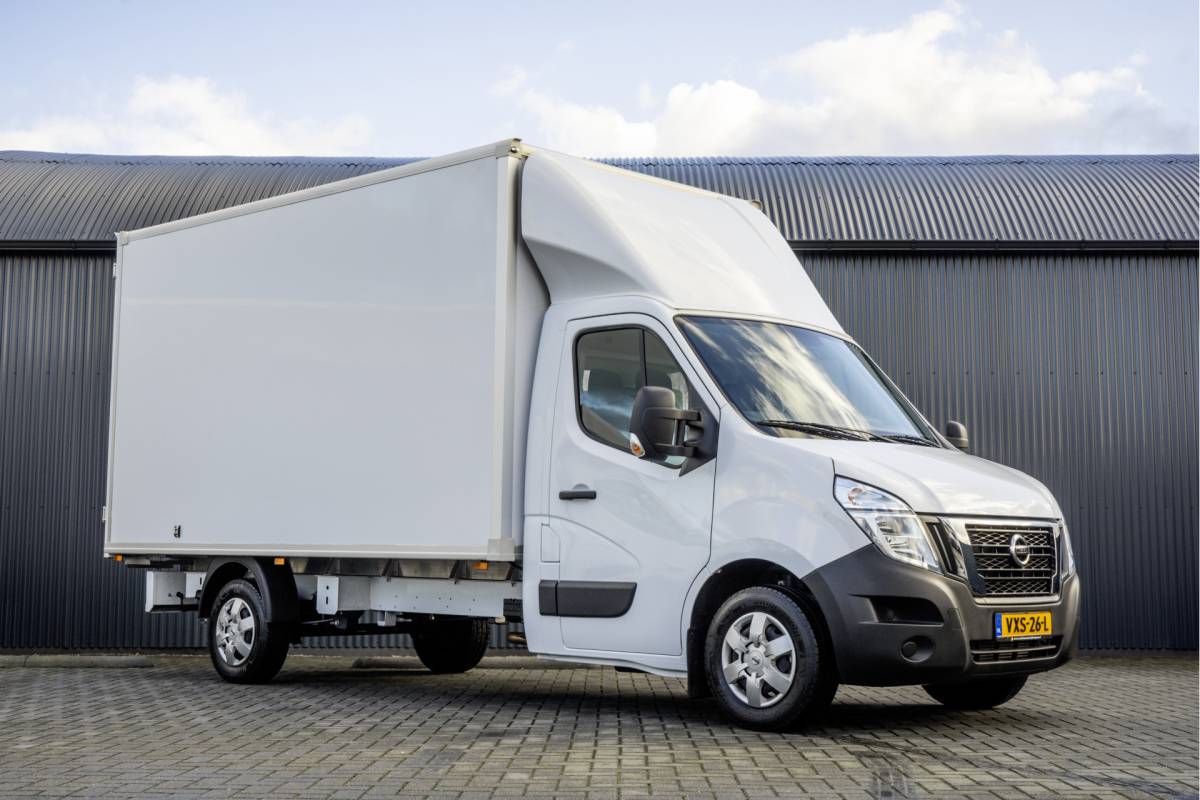Nissan Interstar Nissan Interstar **2.3 dCi Bakwagen met deuren | 164 PK | Euro 6 | Cruise | Airco | MF Stuur**