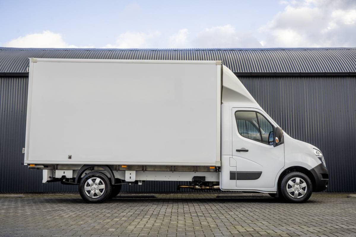 Nissan Interstar Nissan Interstar **2.3 dCi Bakwagen met deuren | 164 PK | Euro 6 | Cruise | Airco | MF Stuur**