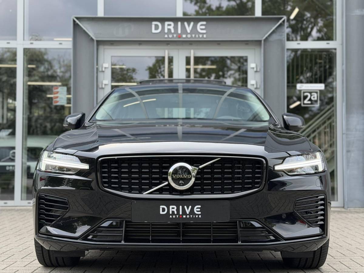 Volvo S60 Volvo S60 2.0 Recharge T8 AWD 455PK Plus Bright |Schuif/kantel dak|H/K|360Cam|AutoPilot