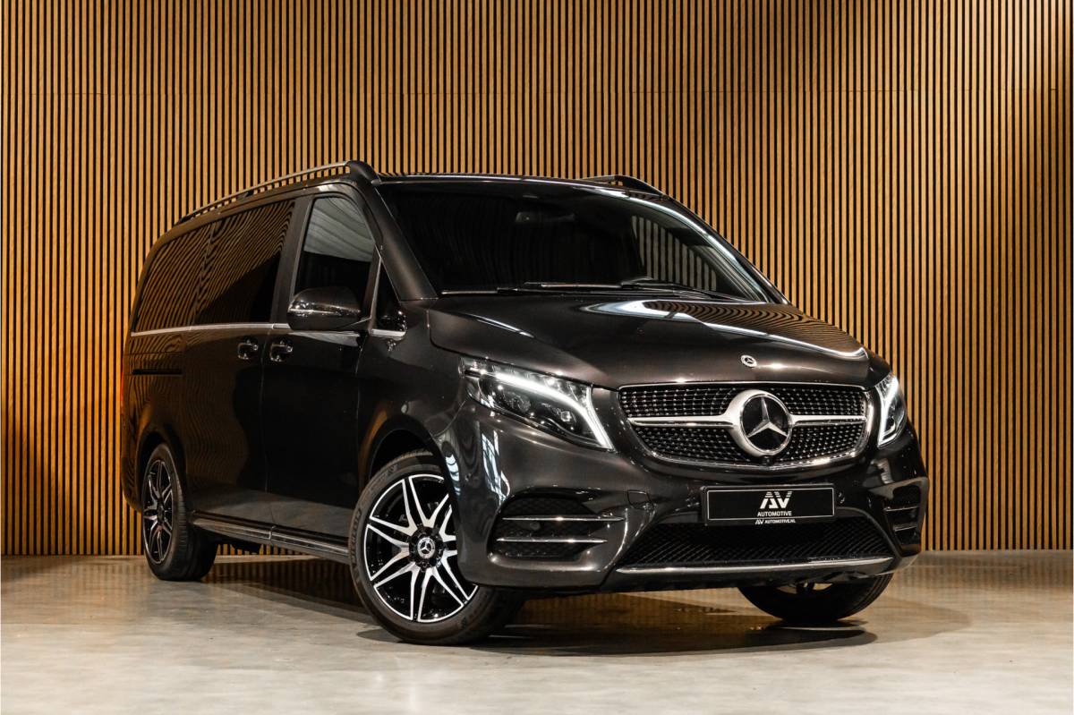 Mercedes-Benz V-Klasse Mercedes-Benz V-Klasse 300d DC  | AMG | 4-Matic | 360 Camera | Stoelventilatie | CarPlay | Navigatie | Lederen bekleding | Elek schuifdeuren | LED koplampen | Elek achterklep | DAB | V300 | V300d | Nieuwe APK | Dealer onderhouden