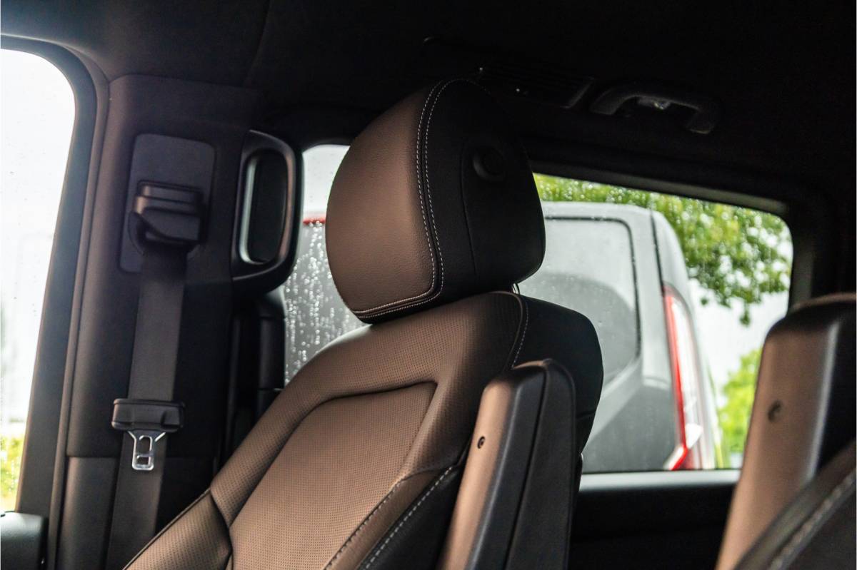 Mercedes-Benz V-Klasse Mercedes-Benz V-Klasse 300d DC  | AMG | 4-Matic | 360 Camera | Stoelventilatie | CarPlay | Navigatie | Lederen bekleding | Elek schuifdeuren | LED koplampen | Elek achterklep | DAB | V300 | V300d | Nieuwe APK | Dealer onderhouden