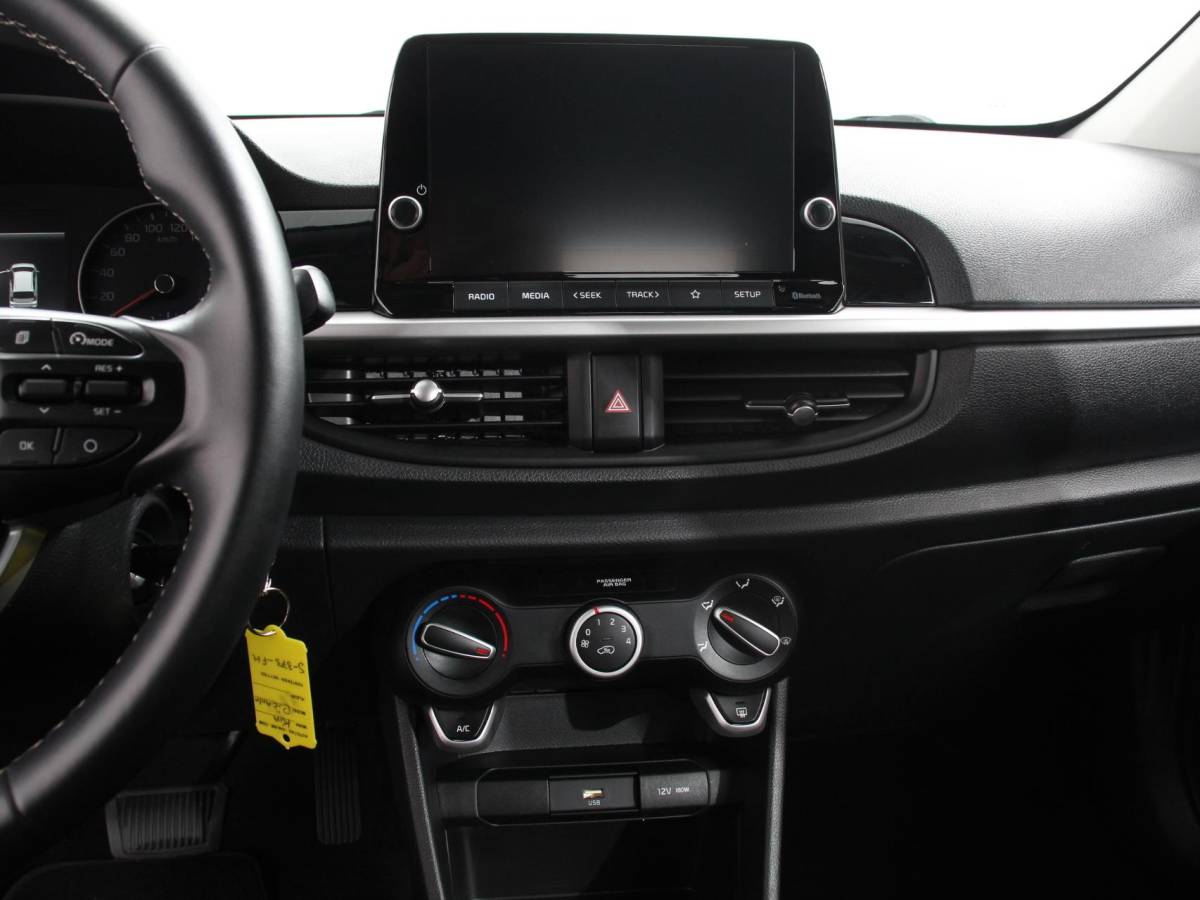 Kia Picanto Kia Picanto 1.0 DPi Automaat DynamicLine Navigatie Apple Carplay Android Auto Camera Airco DAB Lichtmetalen velgen Bluetooth