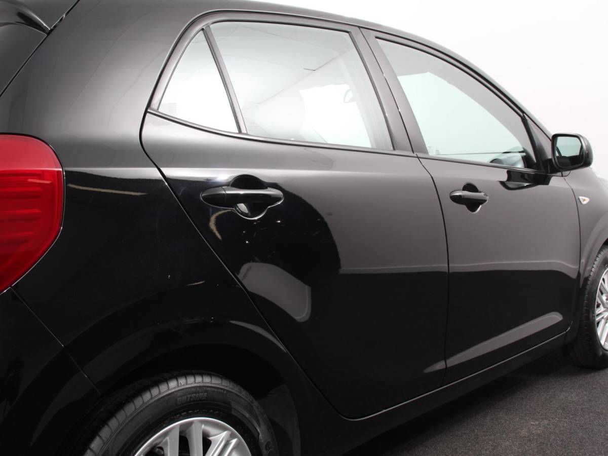 Kia Picanto Kia Picanto 1.0 DPi Automaat DynamicLine Navigatie Apple Carplay Android Auto Camera Airco DAB Lichtmetalen velgen Bluetooth
