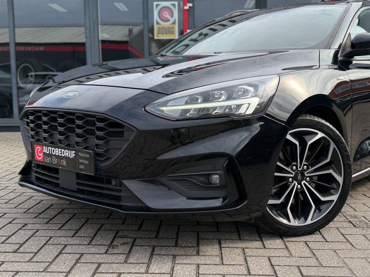 Ford Focus Ford Focus Wagon 1.0 EcoBoost ST Line Business | Leder | LED