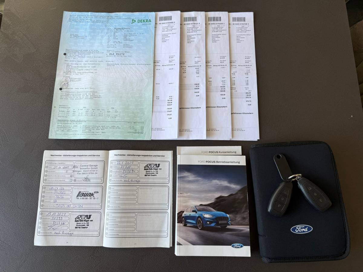 Ford Focus Ford Focus Wagon 1.0 EcoBoost ST Line Business | Leder | LED