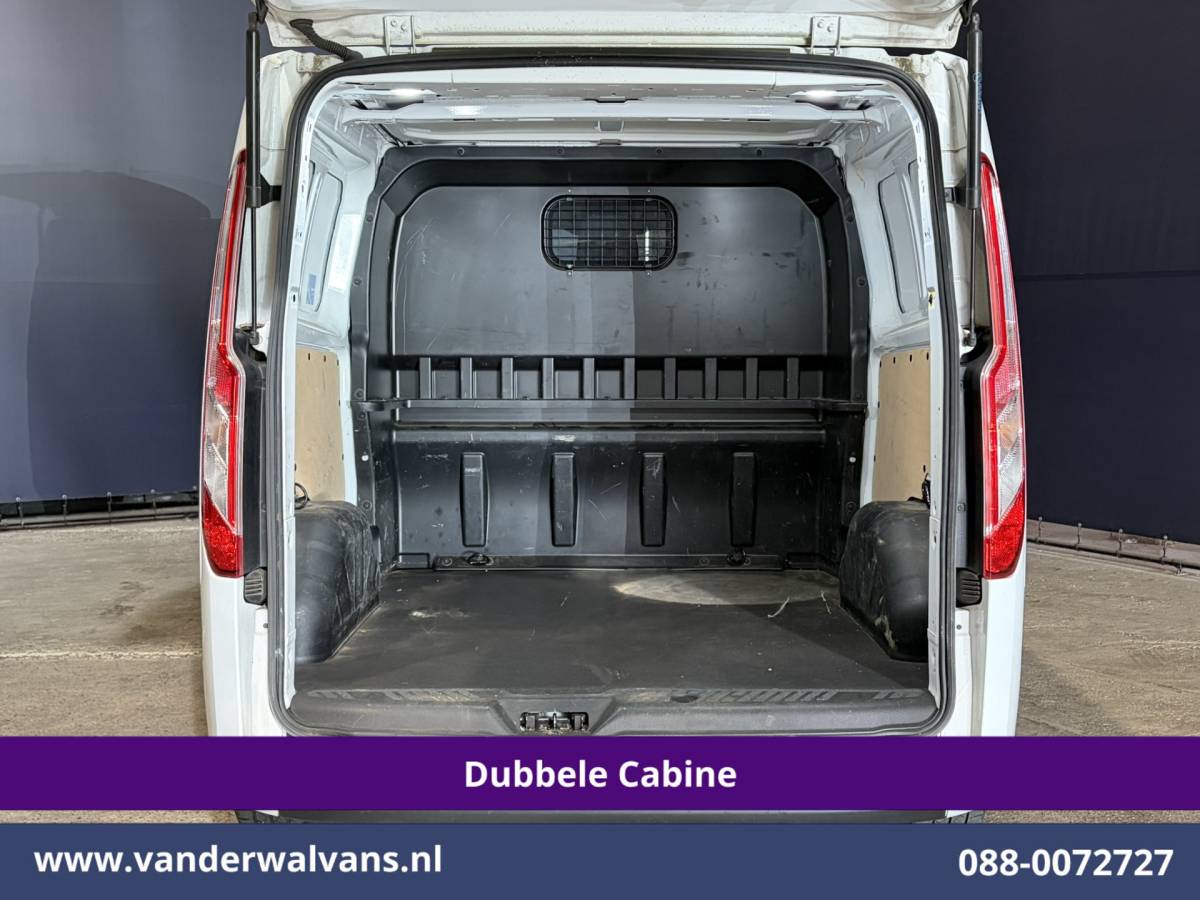 Ford Transit Custom Ford Transit Custom 2.0 TDCI 130pk L2H1 Dubbele Cabine Euro6 Airco | 6-Zits | Camera | Apple Carplay | Cruisecontrol Android Auto, Stoelverwarming, Parkeersensoren, Achterklep