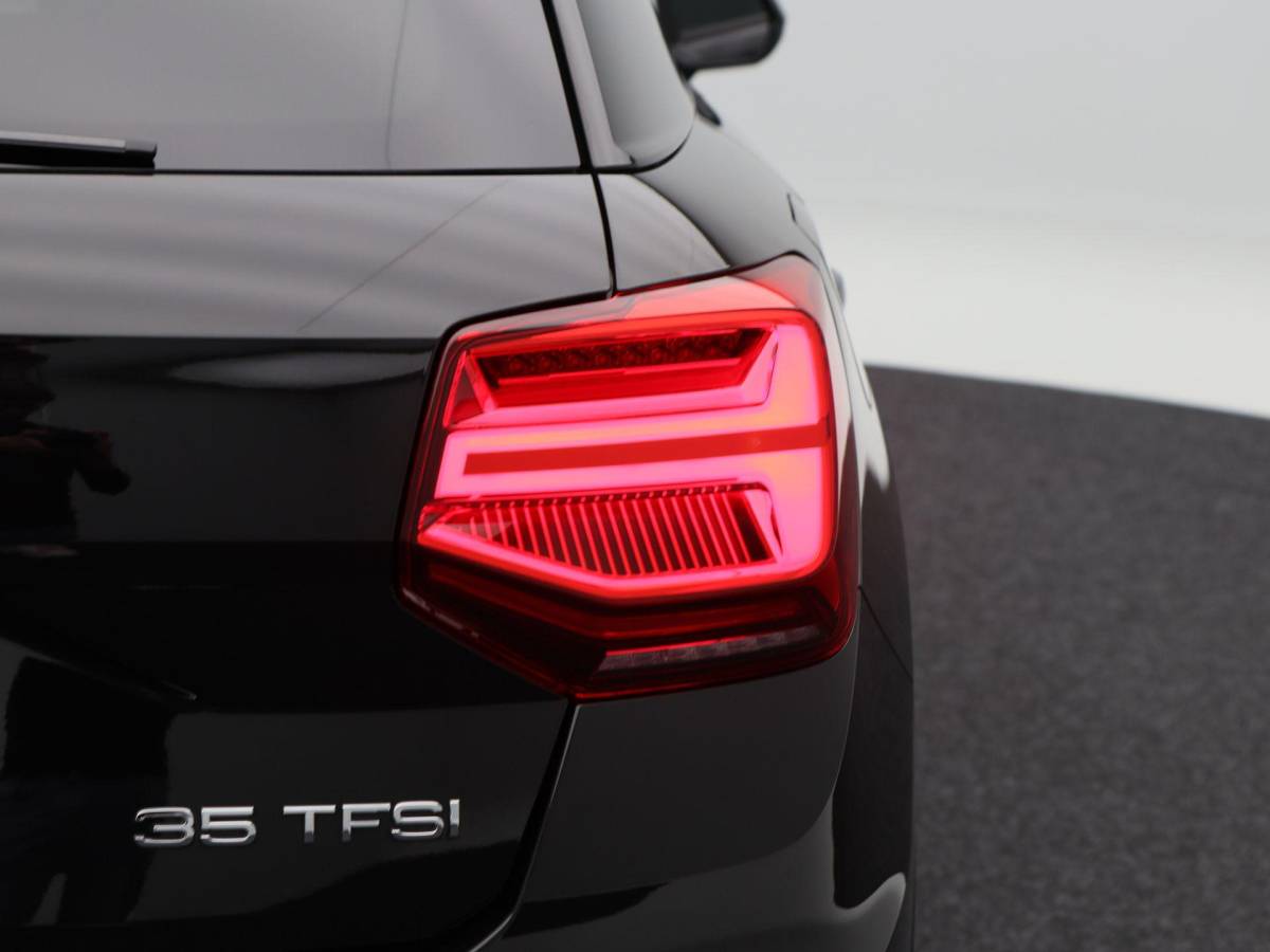 Audi Q2 Audi Q2 35 TFSi 150 Pk S-Line Automaat | Full LED | Navigatie | Zwart Optiek | 17 Inch | Sportstoelen | Camera | 22.501 Km!!