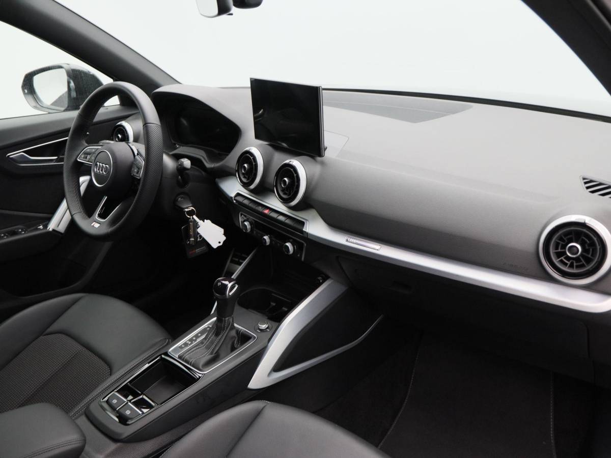 Audi Q2 Audi Q2 35 TFSi 150 Pk S-Line Automaat | Full LED | Navigatie | Zwart Optiek | 17 Inch | Sportstoelen | Camera | 22.501 Km!!