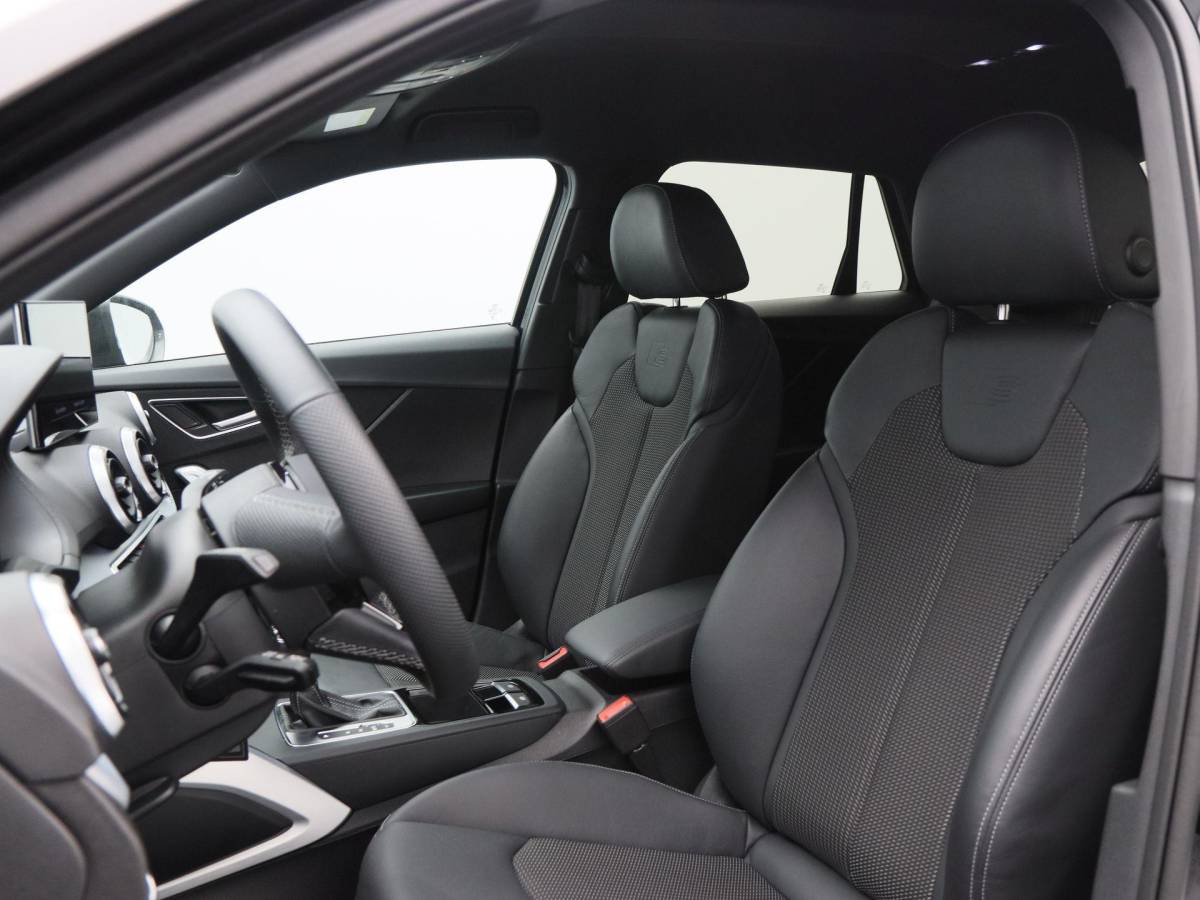 Audi Q2 Audi Q2 35 TFSi 150 Pk S-Line Automaat | Full LED | Navigatie | Zwart Optiek | 17 Inch | Sportstoelen | Camera | 22.501 Km!!