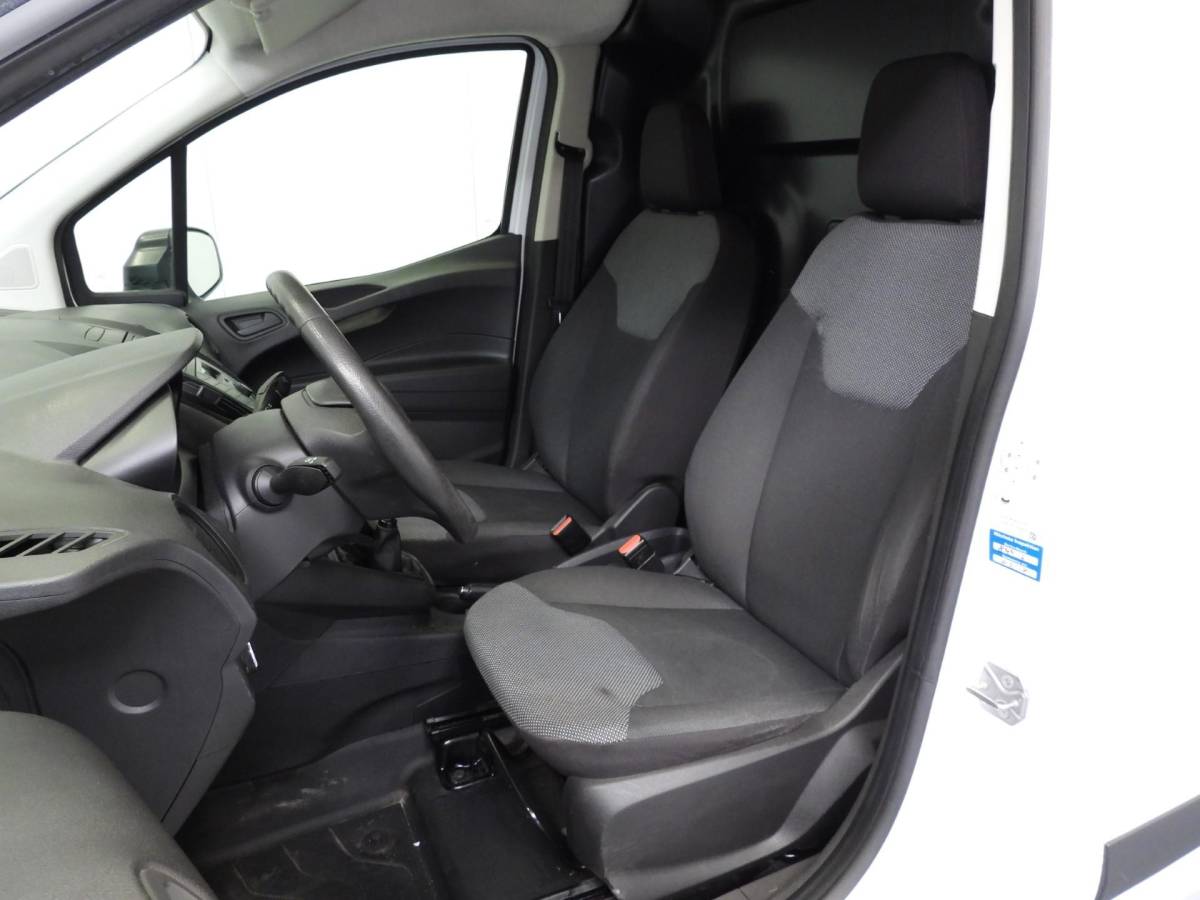 Ford Transit Courier Ford Transit Courier 1.0 EcoBoost Ambiente BLUETOOTH/SCHUIFDEUR!
