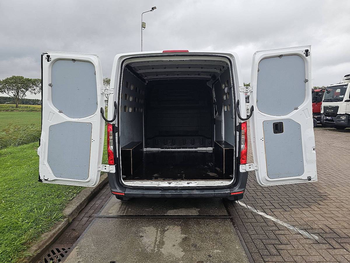 Mercedes-Benz Sprinter MERCEDES-BENZ SPRINTER 311 l1h1 mbux euro6 ac!