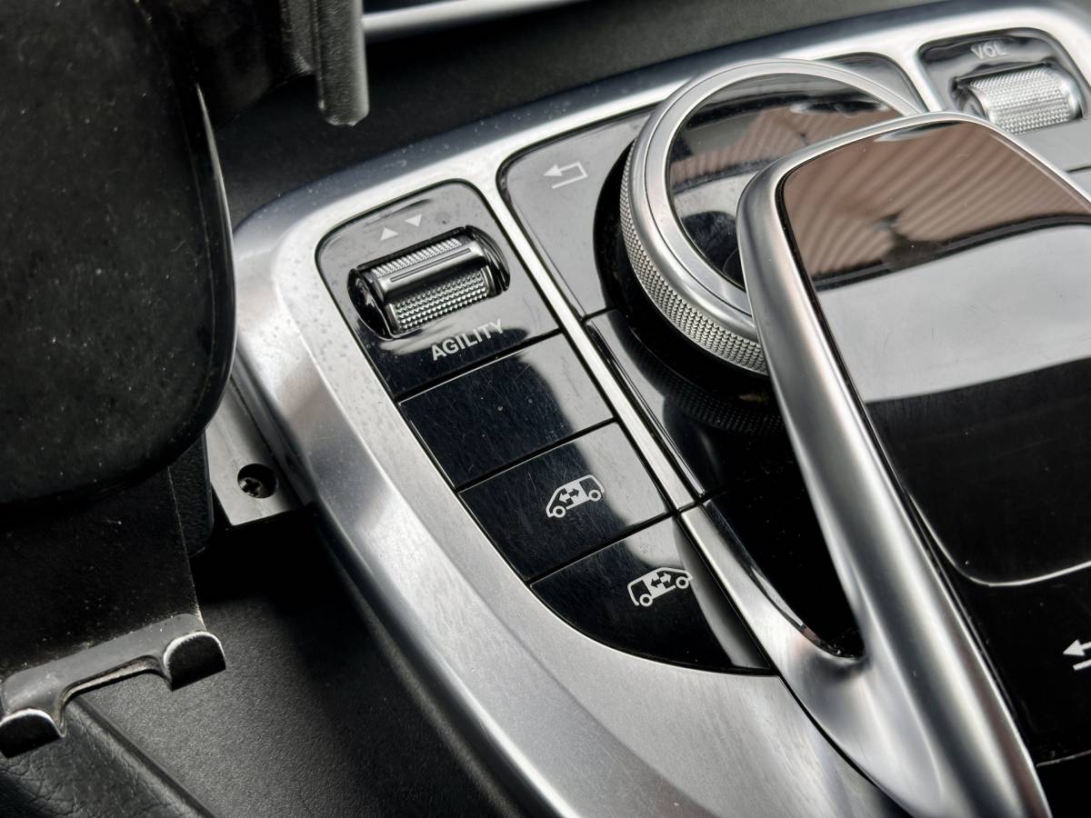 Mercedes-Benz V-Klasse Mercedes-Benz V-klasse 250 BlueTEC Lang DC Avantgarde Edition | Luchtvering | 5 Persoons | LED | Elektrische Schuifdeuren | Sfeerverlichting | Trekhaak | Airconditioning |