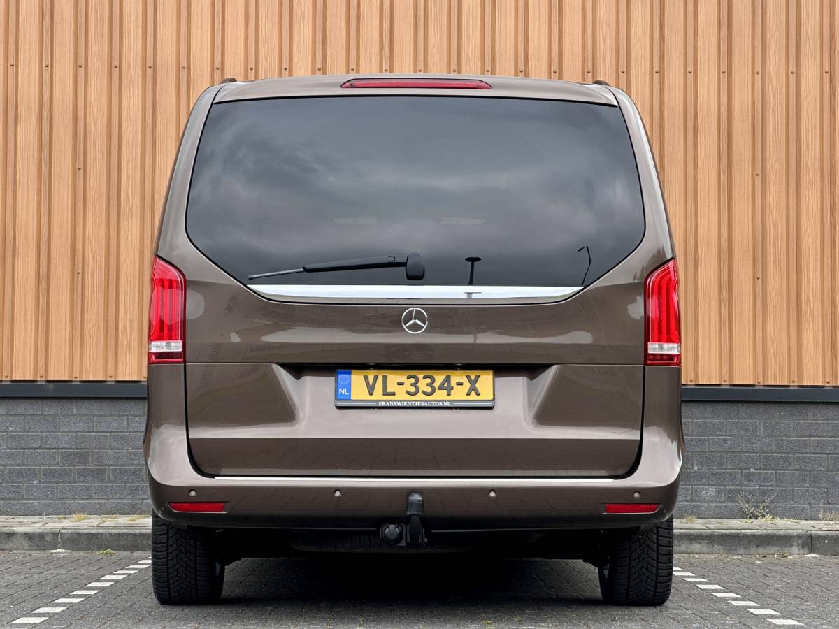 Mercedes-Benz V-Klasse Mercedes-Benz V-klasse 250 BlueTEC Lang DC Avantgarde Edition | Luchtvering | 5 Persoons | LED | Elektrische Schuifdeuren | Sfeerverlichting | Trekhaak | Airconditioning |