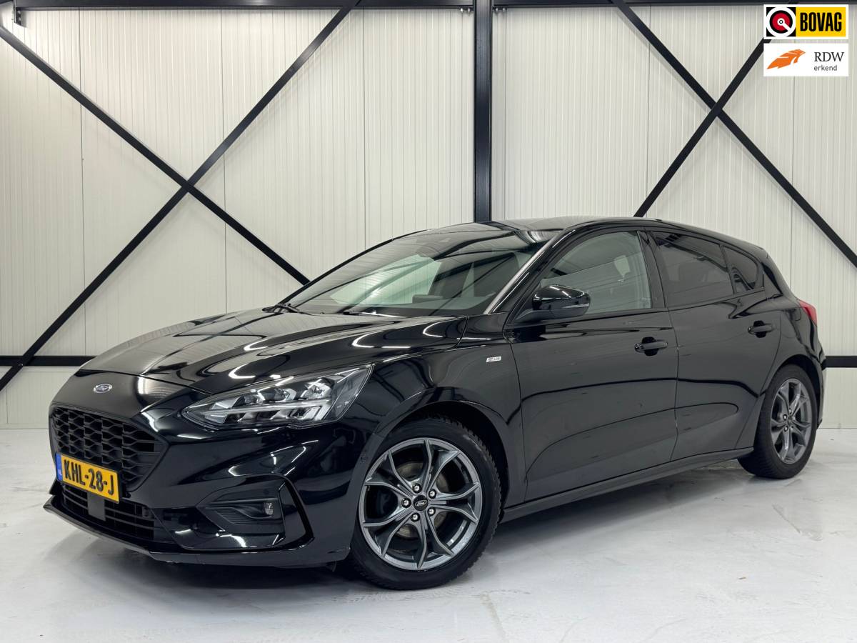 Ford Focus Ford FOCUS 1.0 EcoBoost ST Line Business |Led|Carplay|Clima|Stoelverwarming|Voorruit verwarming|