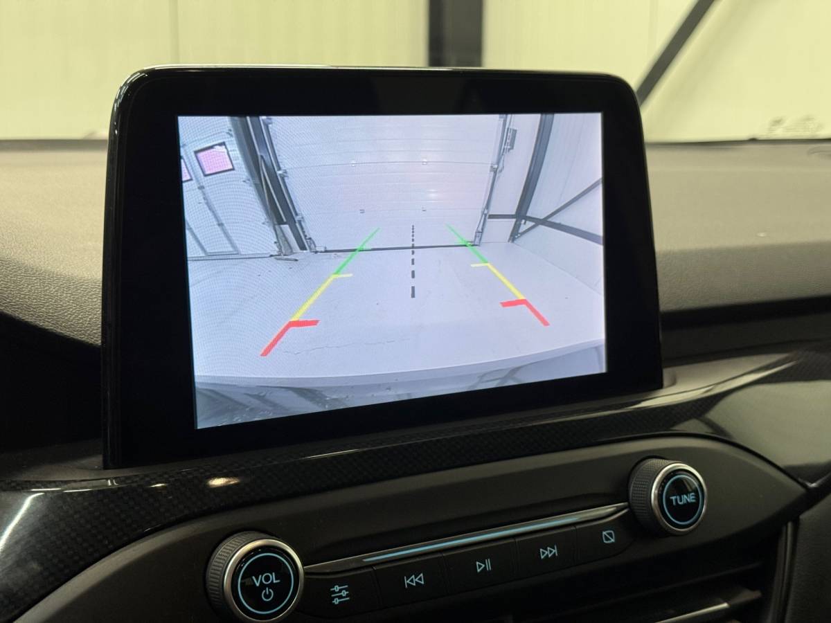 Ford Focus Ford FOCUS 1.0 EcoBoost ST Line Business |Led|Carplay|Clima|Stoelverwarming|Voorruit verwarming|
