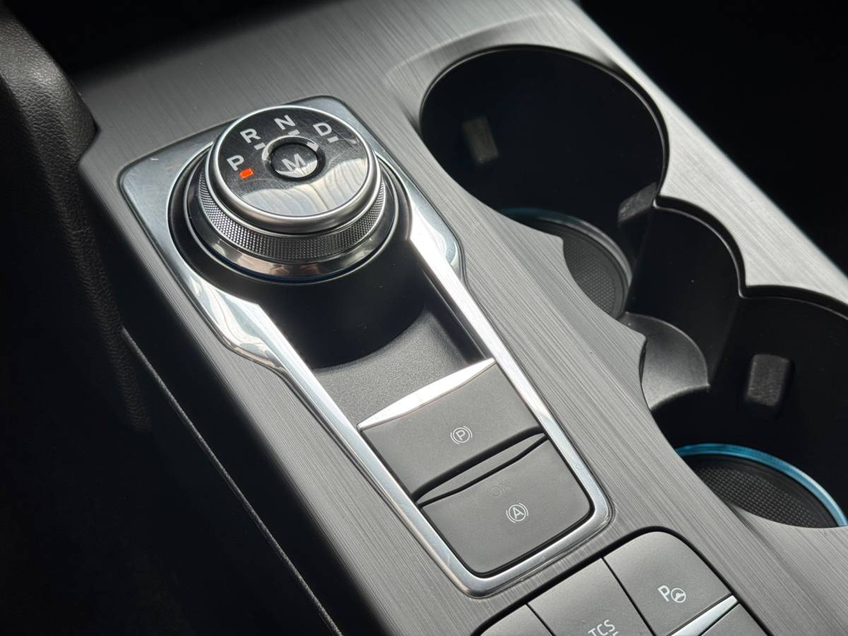 Ford Focus Ford FOCUS 1.0 EcoBoost ST Line Business |Led|Carplay|Clima|Stoelverwarming|Voorruit verwarming|