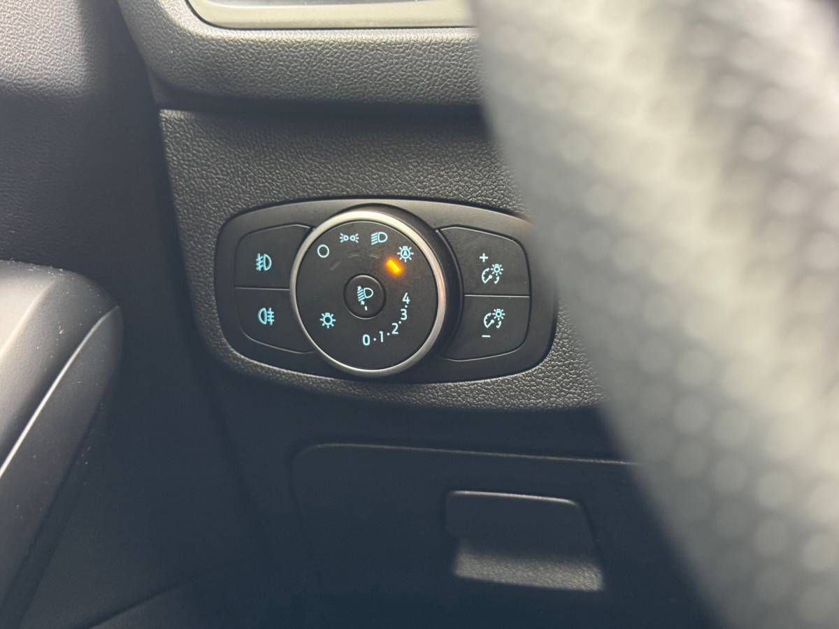 Ford Focus Ford FOCUS 1.0 EcoBoost ST Line Business |Led|Carplay|Clima|Stoelverwarming|Voorruit verwarming|